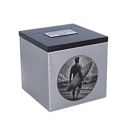 Thematic urn for the surfer
