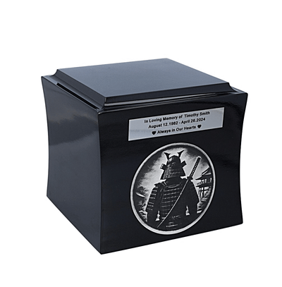 Theme urn with a Samurai - Symbolic cremation urn