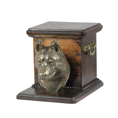 Wood casket cremation urn for dog’s ashes with standing statue Alaskan Malamute - unique.urns_caskets